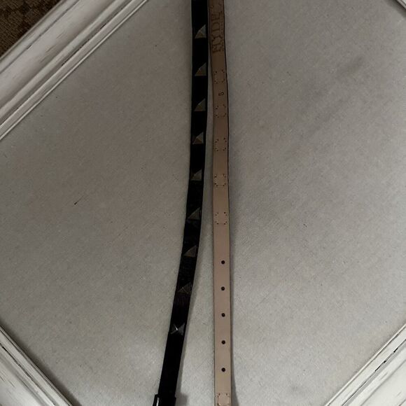 Hyde collection purple leather belt with pewter pyramid studs S - Picture 4 of 6